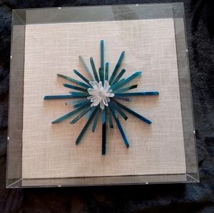 Stylecraft raw agate and crystal radial flower in display box